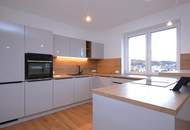 Kernsaniert und schlüsselfertig: Maisonette-Wohnung mit Garage und Garten