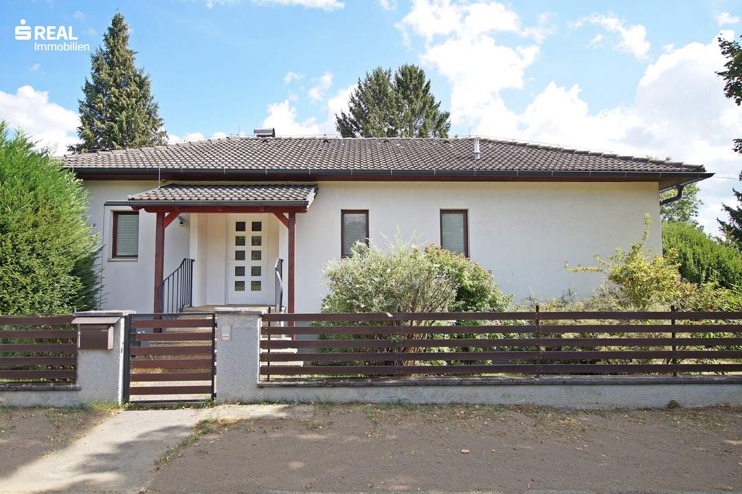 Sonnenland Burgenland! Traumhafter Bungalow mit Vollkeller und Carport in toller Lage!