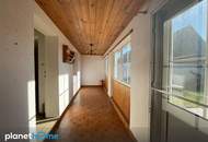 Charmanter Bungalow mit Nebengebäude – Weinkeller und ca. 1.142 m² Acker im idyllischen Weinviertel