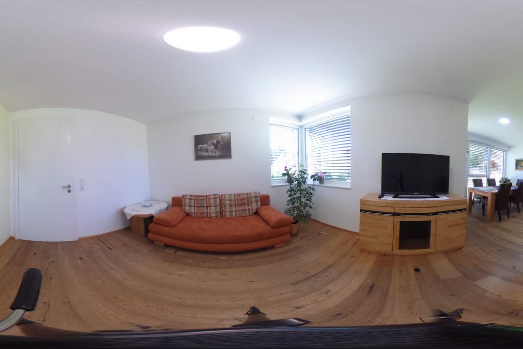 Einfamilienhaus für anspruchsvolle Käufer - im Grünen und doch in Stadtnähe