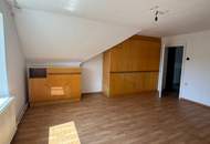 Einfamilienhaus mit viel Platz, sonnigem Garten, Terrasse und Nebengebäude!