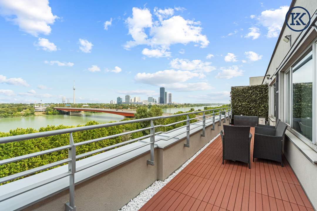 2 Zimmerwohnungen mit großer Terrasse im 8. Stockwerk!