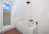 "TOP LAGE-Dachgeschoss--Loggia -Wollzeile-Warmwasser und Heizung"