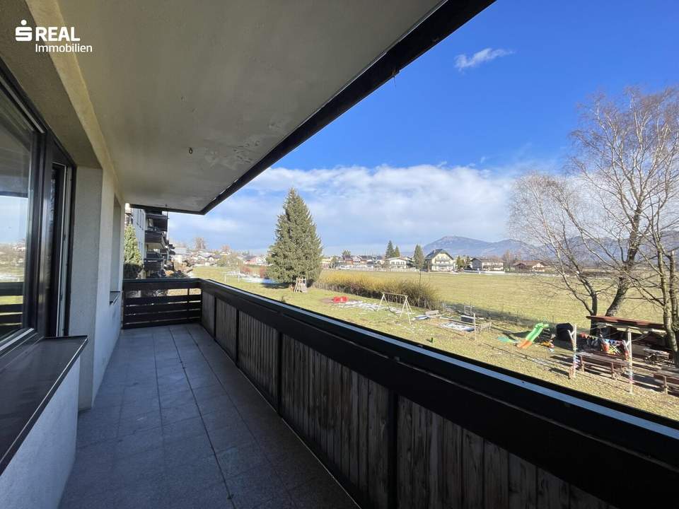 Helle 5-Zimmer-Wohnung mit zwei Balkonen