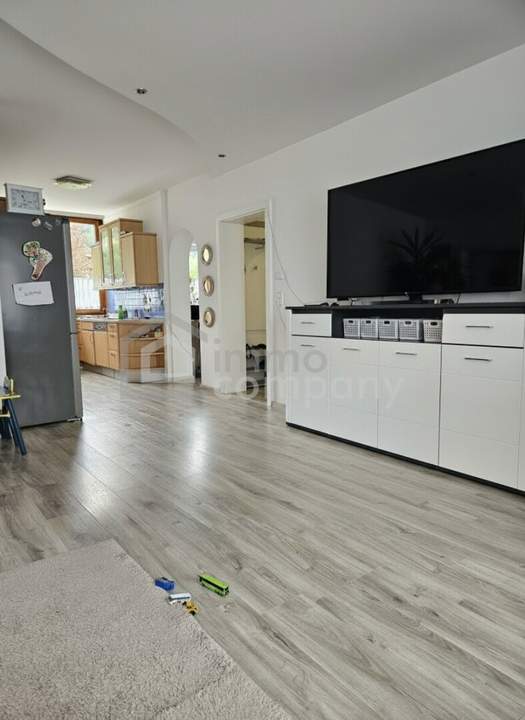 Sehr schöne, lichtdurchflutete 5 Zimmerwohnung im Zentrum von Stainach. Zweitwohnsitzfähig