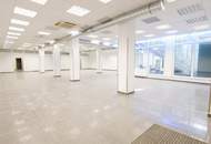 Zentrumslage | 320m² Geschäftslokal mit großen Auslagen | Kundenparkplätze vis à vis