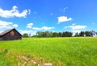 Waldviertler Landhaus aus 1898 mit landwirtschaftlichen Grundstücken und eigenen Wasserquellen