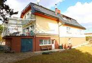 Charmante Villa mit traumhaftem Garten