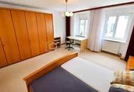 Renovierungsbedürftiges Haus mit zwei Wohneinheiten und viel Lagerfläche zu verkaufen!