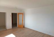 Wallendorf: Sonnige Erdgeschoßwohnung mit Terrasse