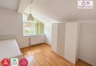 Familienfreundliches Einfamilienhaus auf zwei Etagen mit großem Garten!