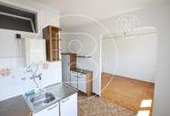 Renovierungsbedürftige 3-Zimmer-Balkon-Wohnung!