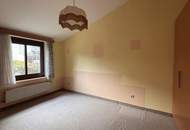 Eckreihenhaus mit großem Plus: Garage, Stellplatz &amp; ruhige Wohnlage