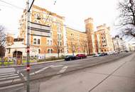 Bürofläche in generalsaniertem, prachtvollem Althaus Nähe Servitenviertel & Lycée