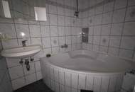 ++NEU++ 3-Zimmer Altbau-Wohnung (renovierungsbedürftig), guter Grundriss