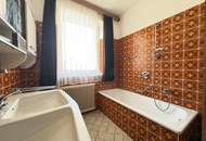 Bungalow aus den 70er Jahren mit ausbaubarem Dachboden