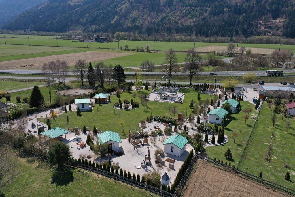 Außergewöhnlicher Energiegarten - wundervolle Anlage mit Erweiterungs- und Umwidmungsmöglichkeit in Bauland