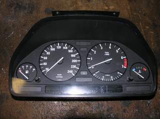 BMW Anzeigeinstrument, 37 €, Auto & Fahrrad-Fahrzeugteile & Zubehör in 1220 Donaustadt BMW Anzeigeinstrument, 37 €, Auto & Fahrrad-Fahrzeugteile & Zubehör in 1220 Donaustadt