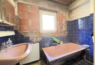 Renovierungsbedürftiges Haus mit herrlichem Garten