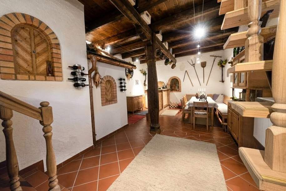 Liebevoll saniertes Presshaus mit Wohnbereich, Terrasse & traditioneller Kellerröhre, Haus-kauf, 69.000,€, 2070 Hollabrunn