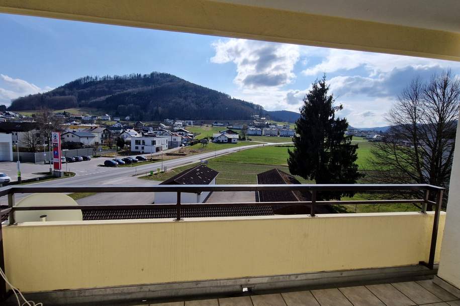 Sonnige 3 Zimmer-Wohnung mit schönem Ausblick und Einzelgarage, Wohnung-kauf, 300.000,€, 4812 Gmunden