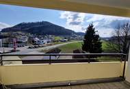 Sonnige 3 Zimmer-Wohnung mit schönem Ausblick und Einzelgarage