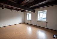 Sanierungsbedürftiges Einfamilienhaus zentral gelegen! (Provisionsfrei)