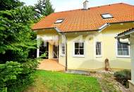 Lichtdurchflutetes, familienfreundliches Traumhaus: 4 Schlafzimmer, Pool, Sauna und Gartenidylle