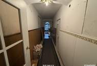 Sanierungsbedürftiges Stadthaus