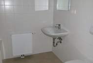 Schöne Einraum-Dachgeschosswohnung - Nähe S-Bahn- Station Penzing