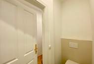 ERSTBEZUG! CHARMANTER 2 ZIMMER ALTBAU, U3 NÄHE