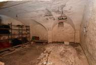 Wohnhaus mit uneinsehbarem großen Garten im Zentrum von Kilb