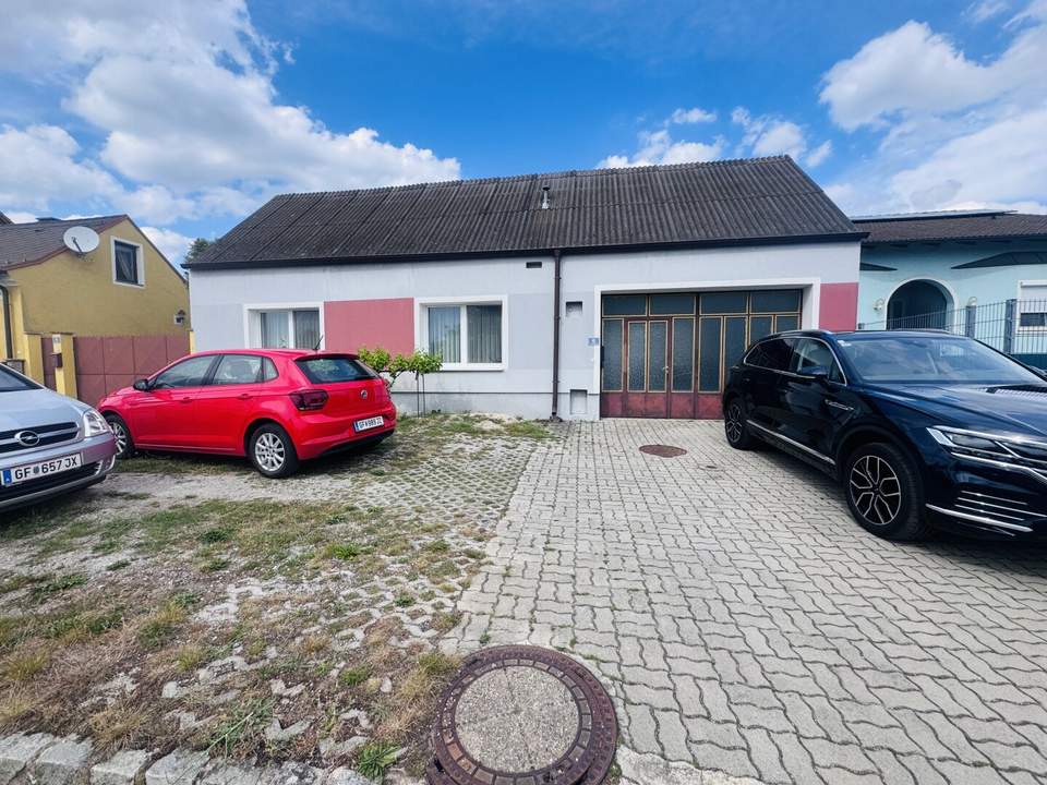 2-Familienhaus mit großem Garten in Ruhelage – ideal für Großfamilien