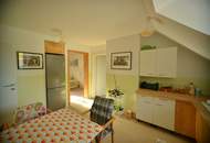 Gemütliche 4-Zimmer-Dachgeschosswohnung mit Garten, provisionsfreie