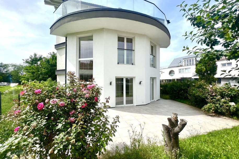 DIREKT BEIM BADETEICH HIRSCHSTETTEN I STILVOLLE VILLA I ERSTBEZUG! I 2 Stellplätze I klimatisiert I große Terrasse I Fußbodenheizung I Ruhelage, Haus-kauf, 1.499.900,€, 1220 Wien 22., Donaustadt