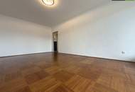Teilsanierte 3-Zimmer-Wohnung im 1. Obergeschoss mit großzügiger Loggia