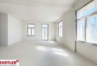 RESERVIERT! Stilvolle Altbauwohnung mit Balkon zur St. Othmar Kirche