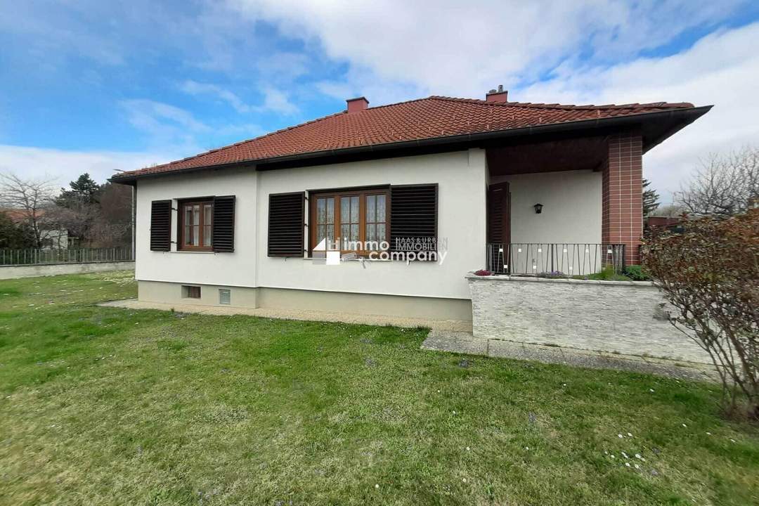 Idyllisches Wohnen im Burgenland: Großzügiger Bungalow mit Garten und Garage für nur 248.000,00 €!