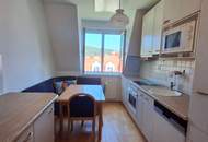 Grünruhelage, gepflegte 3 Zimmer Dachgeschoss Wohnung um €234.990