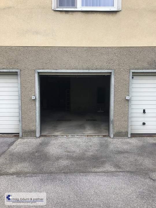 KLEINERE Garage Langfristig zu mieten - ideal für Zweit Autos , RÄDER aller Art