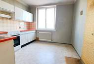 Willkommen im Herzen des 13. Wiener Bezirks! Sanierungsbedürftige 2-Zimmer-Wohnung in begehrter Lage!