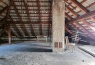 RENOVIERUNGSBEDÜRTIGES EIN-ZWEIFAMILIENHAUS IN ZENTRALER LAGE