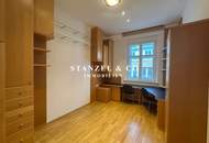 SONNIGES ALTBAUAPARTMENT IN ZENTRALER INNENSTADTLAGE