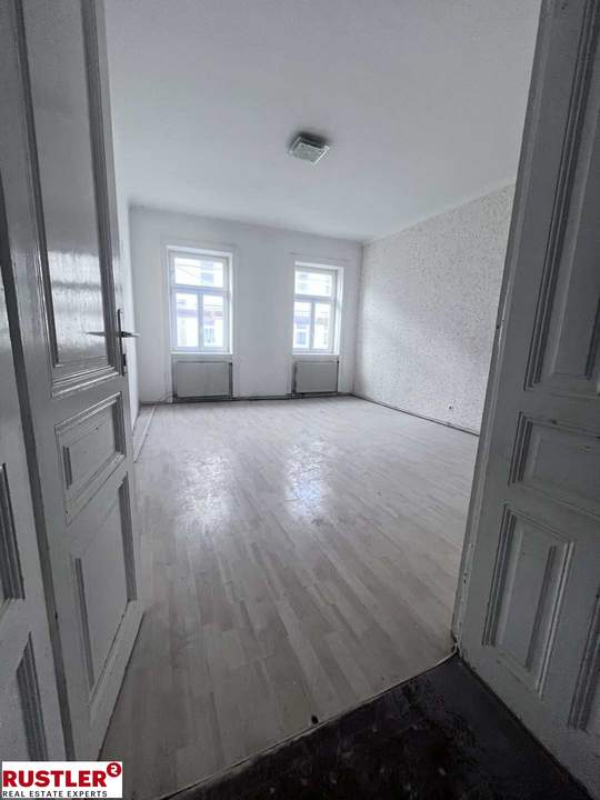 Sonnige 2-Zimmerwohnung in saniertem Altbau - super Innenstadt-Lage!