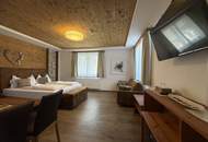 Einzigartige Traditions- Gastronomie, Zimmervermietung und Fischteich. Das topsanierte "Wanderl" bietet Renditen von 8-10% jährlich