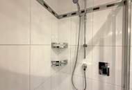 Altbau-Büro / 5-Zimmer mit Balkon - UNBEFRISTET // Period-Office / 5-Rooms with Balcony - UNLIMITED LEASE //