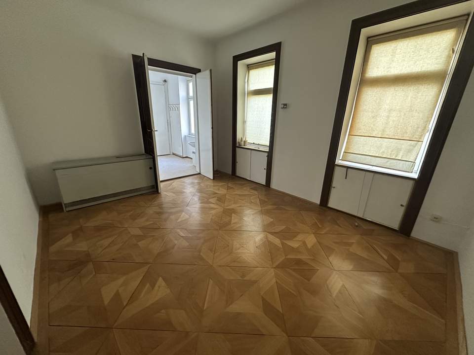 Büro/Praxis in Top Lage!