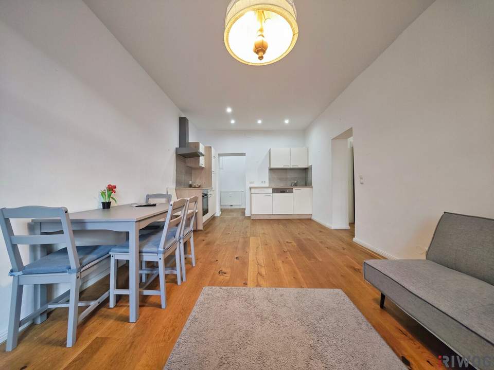 Helle, topsanierte 3-Zimmerwohnung im Zentrum | Einbauküche | optionaler KFZ-Stellplatz