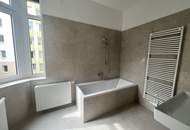 ERSTBEZUG - Helle 4-Zimmer Altbauwohnung mit 2 Bädern, 2 WCs, Abstellraum und Kellerabteil - UNBEFRISTET