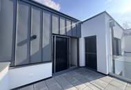 Erstbezug !! Traumhafte Doppelhaushälfte , Wohnkeller mit Garten und 2 Stellplätzen!